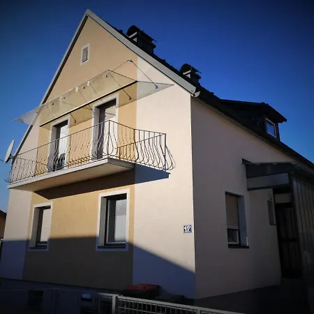 Haus Im Seegebiet Von Prázdninový dům