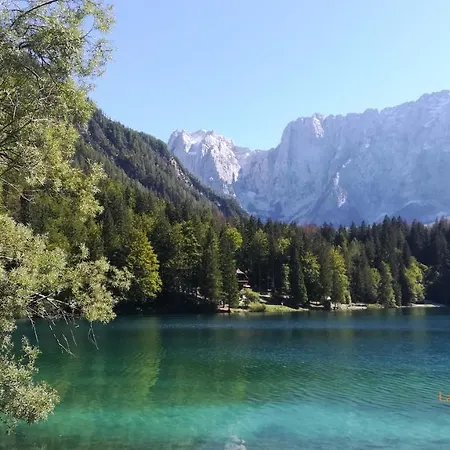 Haus Im Seegebiet Von *